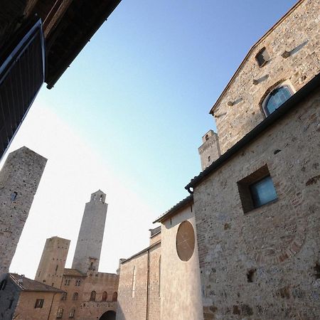 Il Borgo Antico Apartment Сан Джиминяно Екстериор снимка