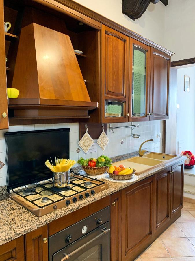 Il Borgo Antico Apartment Сан Джиминяно Екстериор снимка