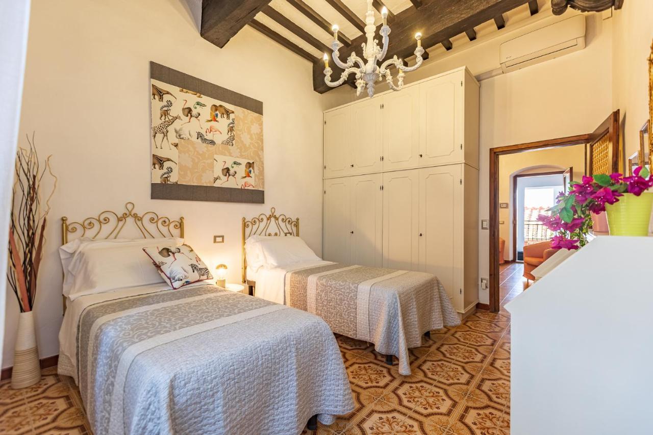 Il Borgo Antico Apartment Сан Джиминяно Екстериор снимка