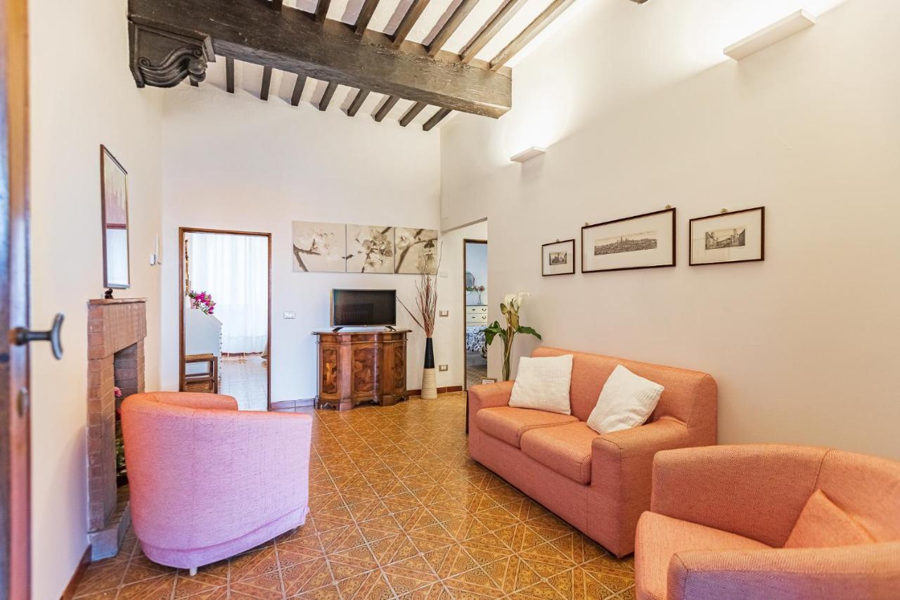 Il Borgo Antico Apartment Сан Джиминяно Екстериор снимка