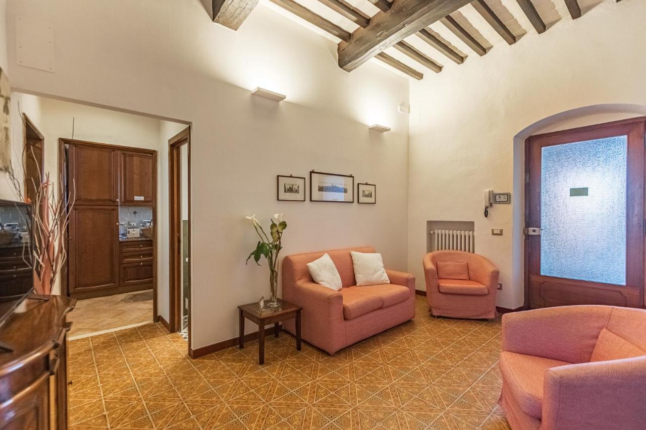 Il Borgo Antico Apartment Сан Джиминяно Екстериор снимка