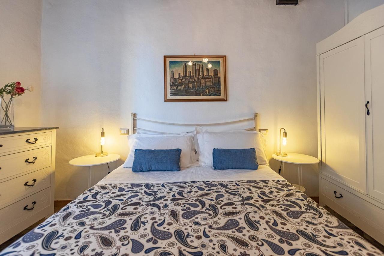 Il Borgo Antico Apartment Сан Джиминяно Екстериор снимка