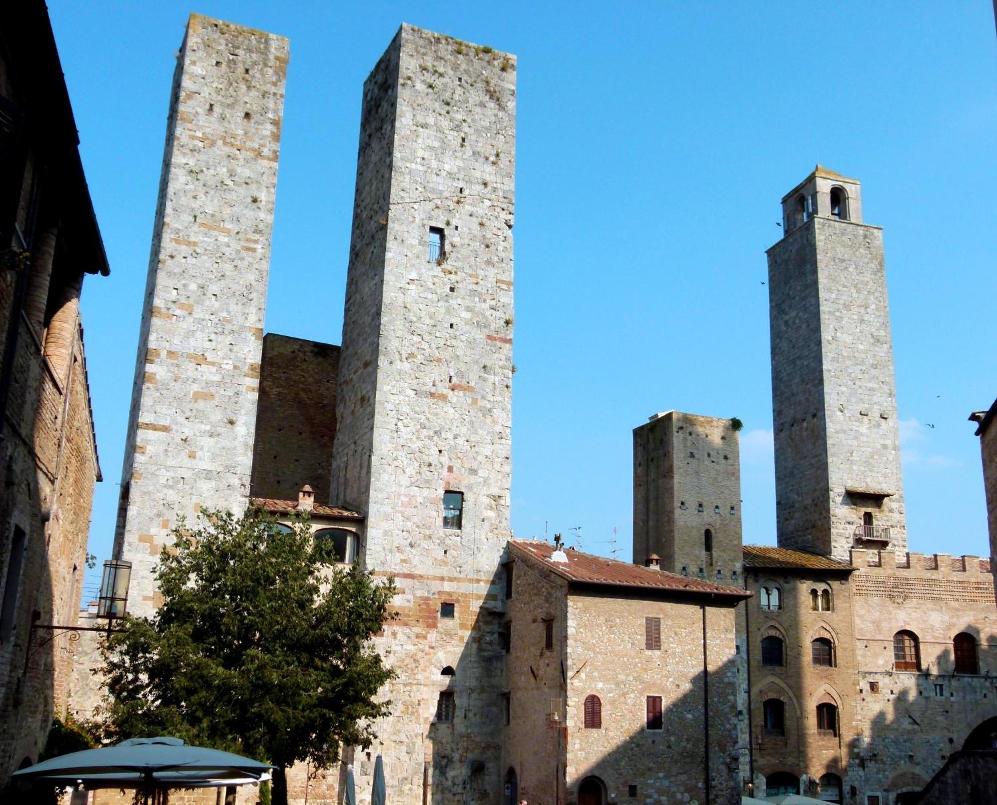 Il Borgo Antico Apartment Сан Джиминяно Екстериор снимка
