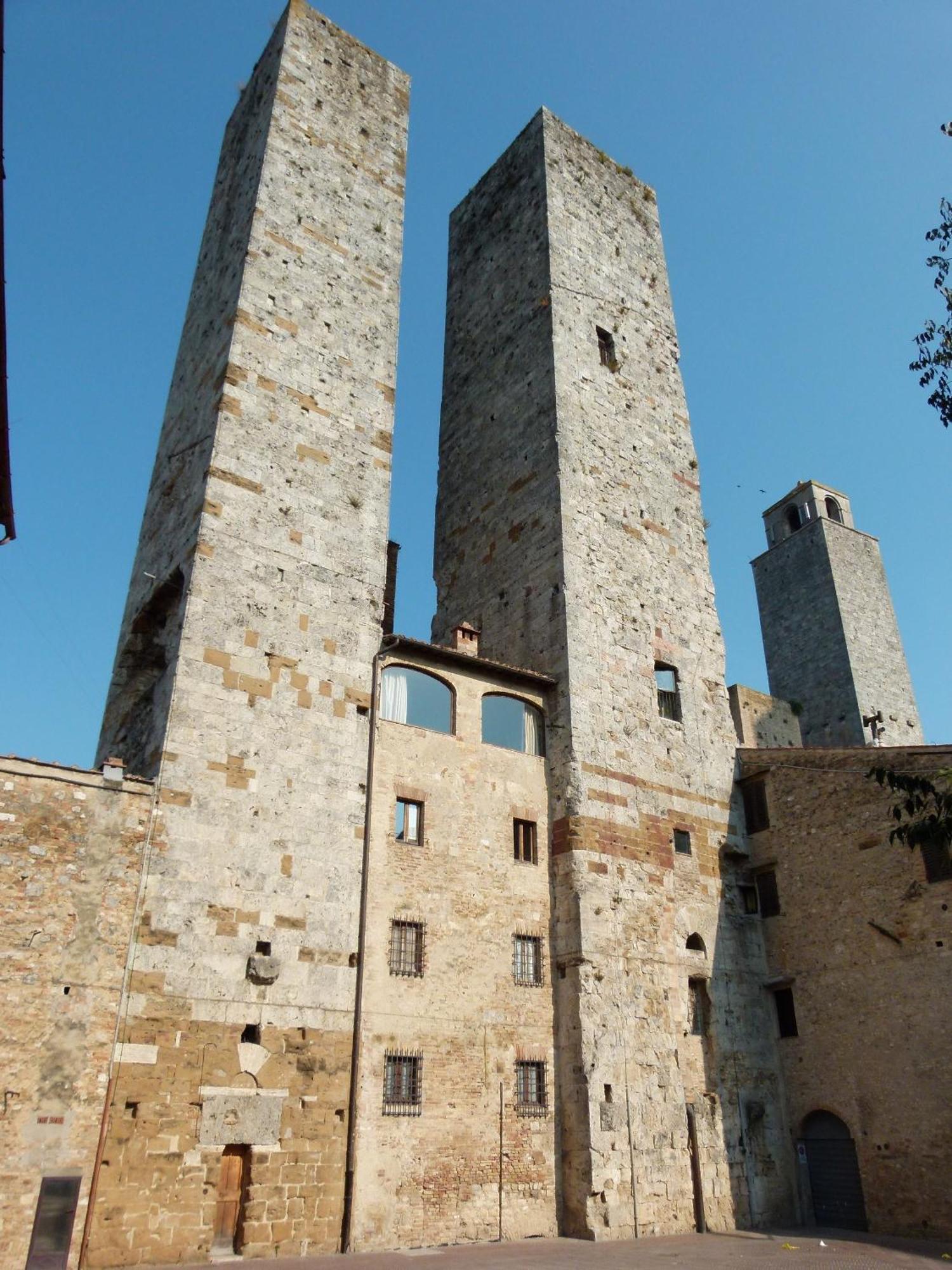 Il Borgo Antico Apartment Сан Джиминяно Екстериор снимка