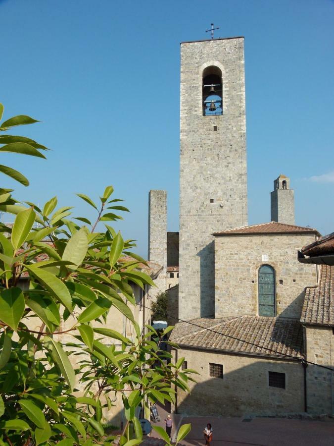 Il Borgo Antico Apartment Сан Джиминяно Екстериор снимка